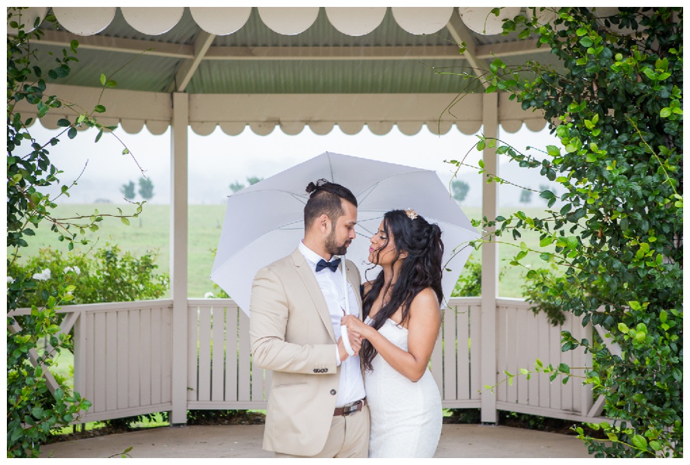 Rainy Calvin Estate Wedding